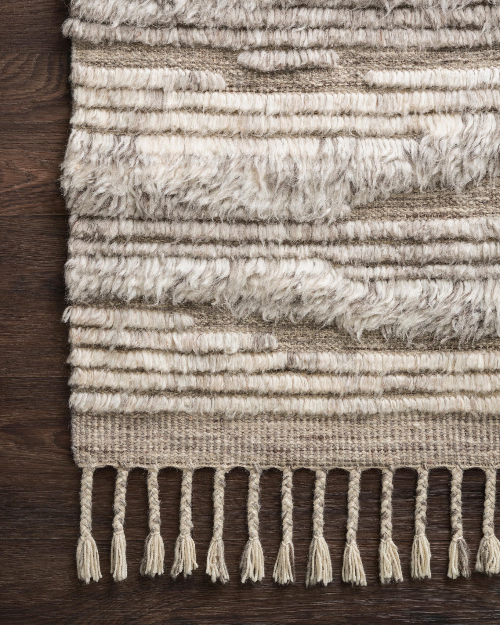 Side view of the Khalid Natural / Ivory rug.