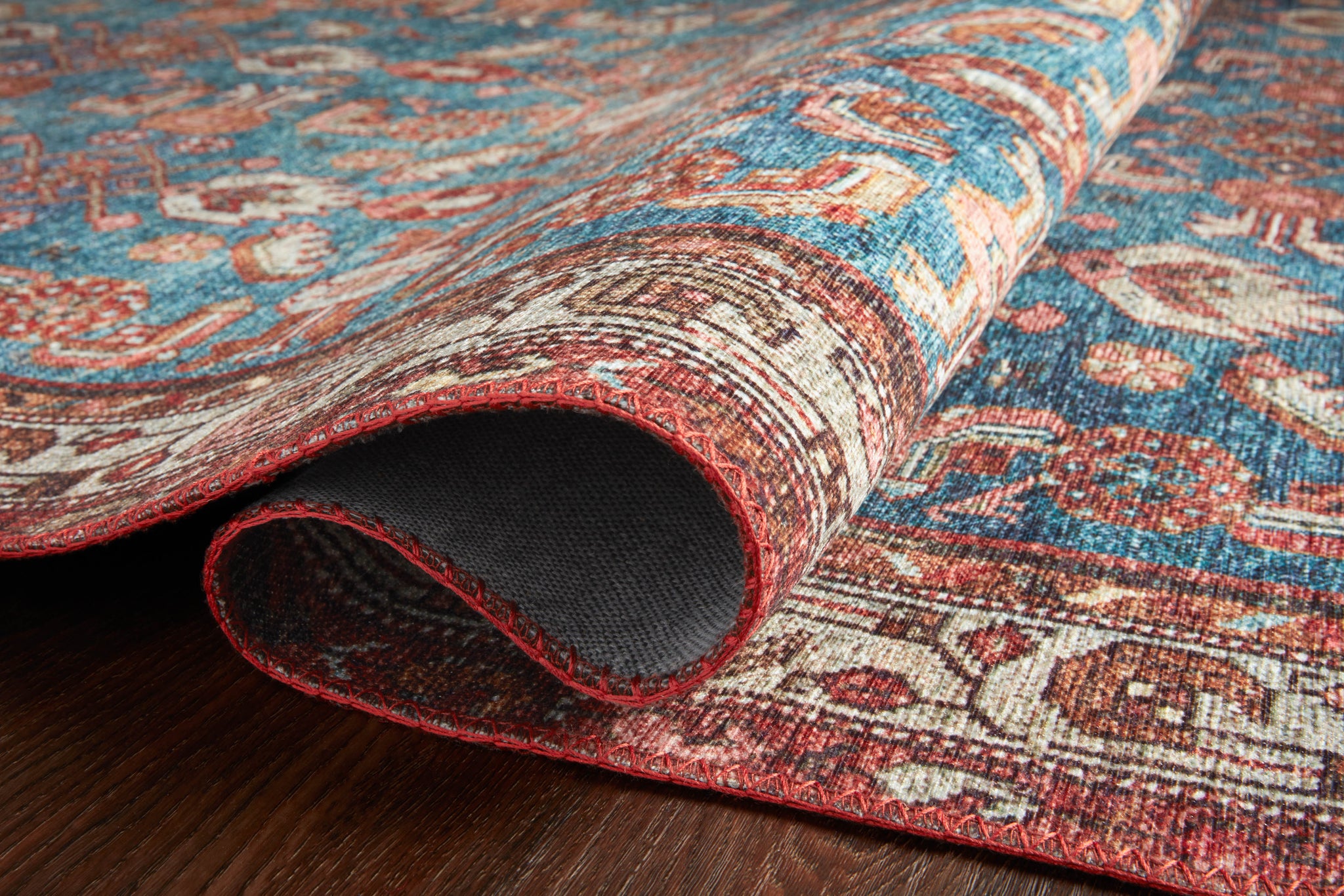 Layla Marine / Clay shown from a different angle to reveal its pattern.