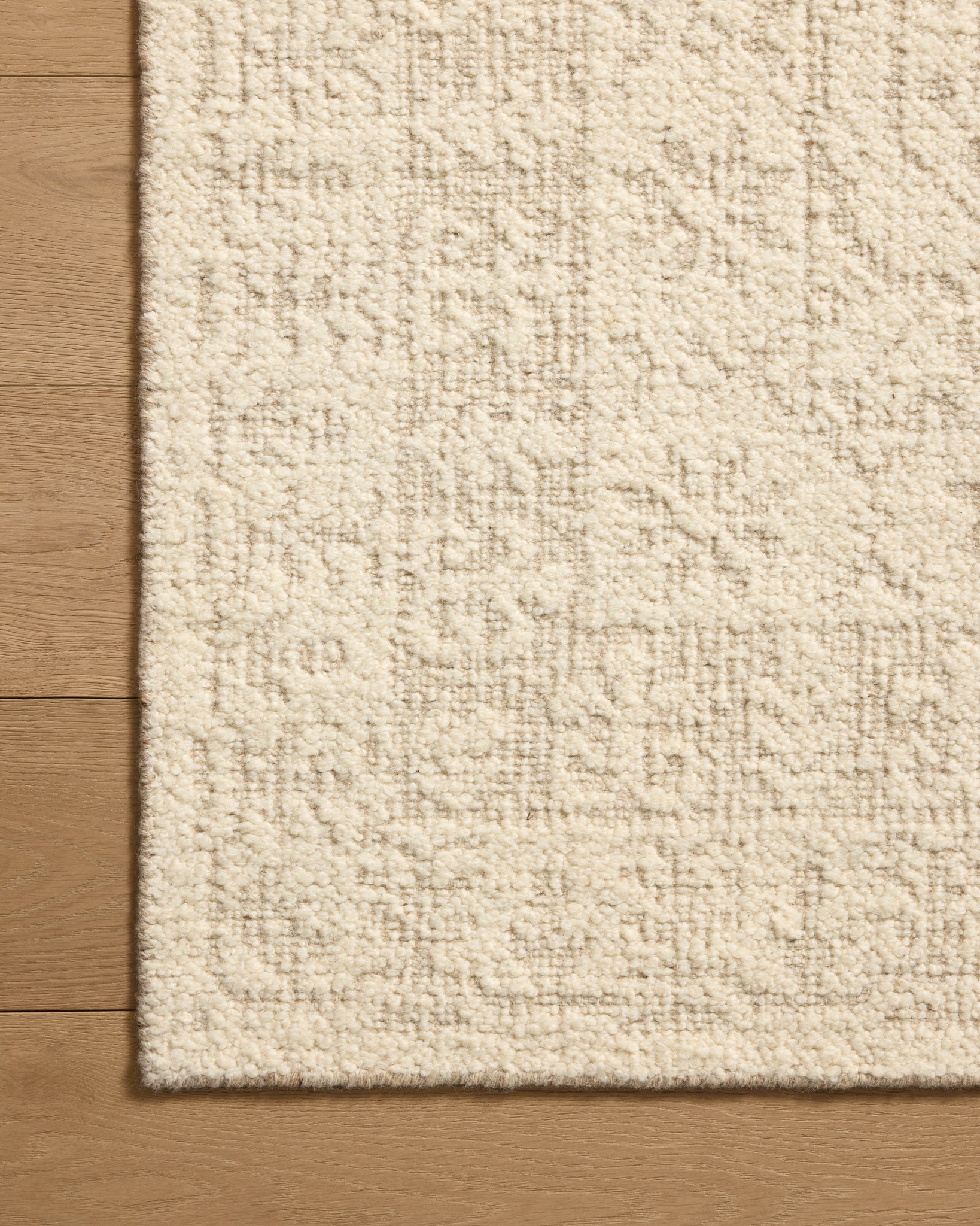 Novi Ivory / Dove shown from a different angle to reveal its pattern.