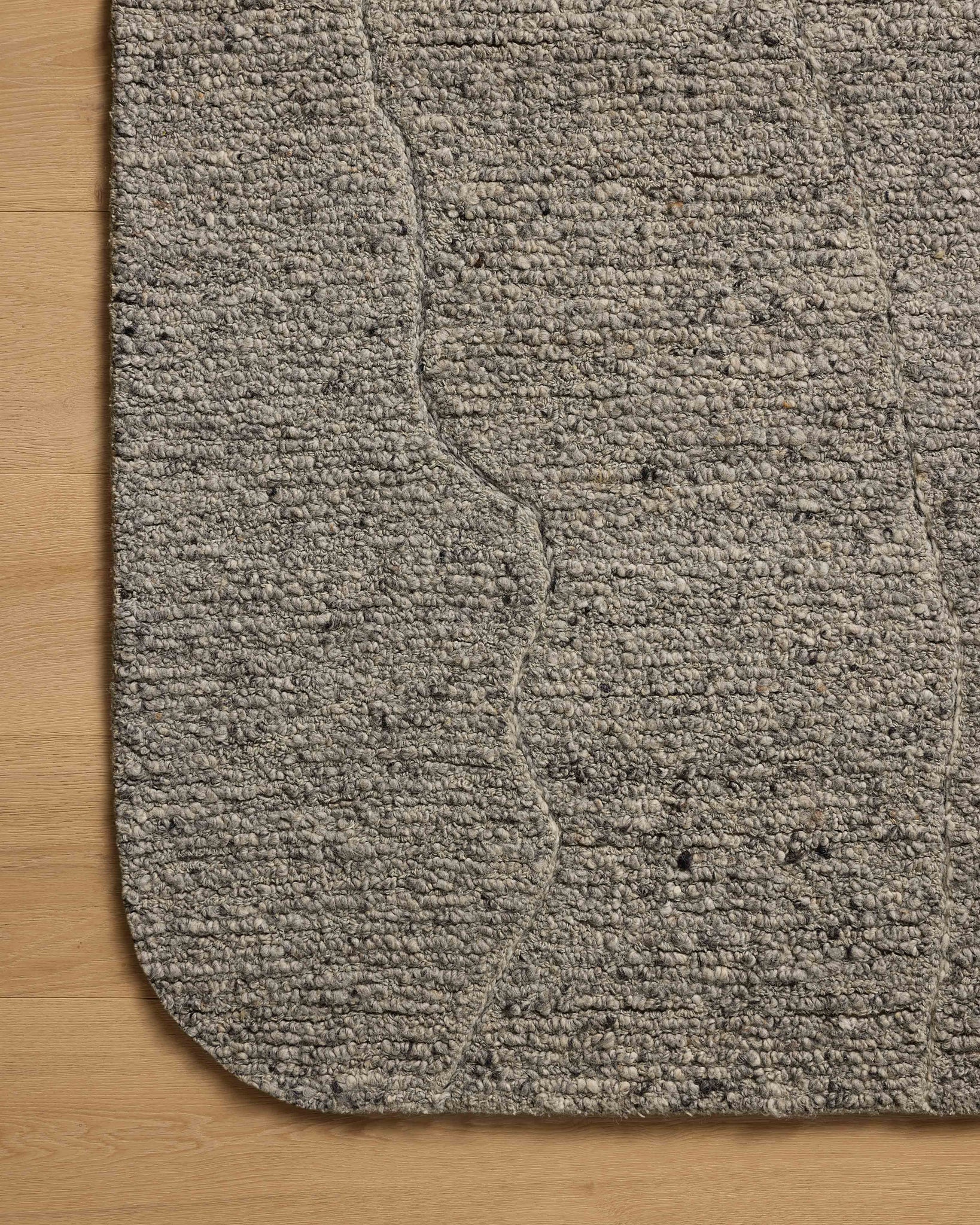Otis Mist / Grey shown from a different angle to reveal its pattern.