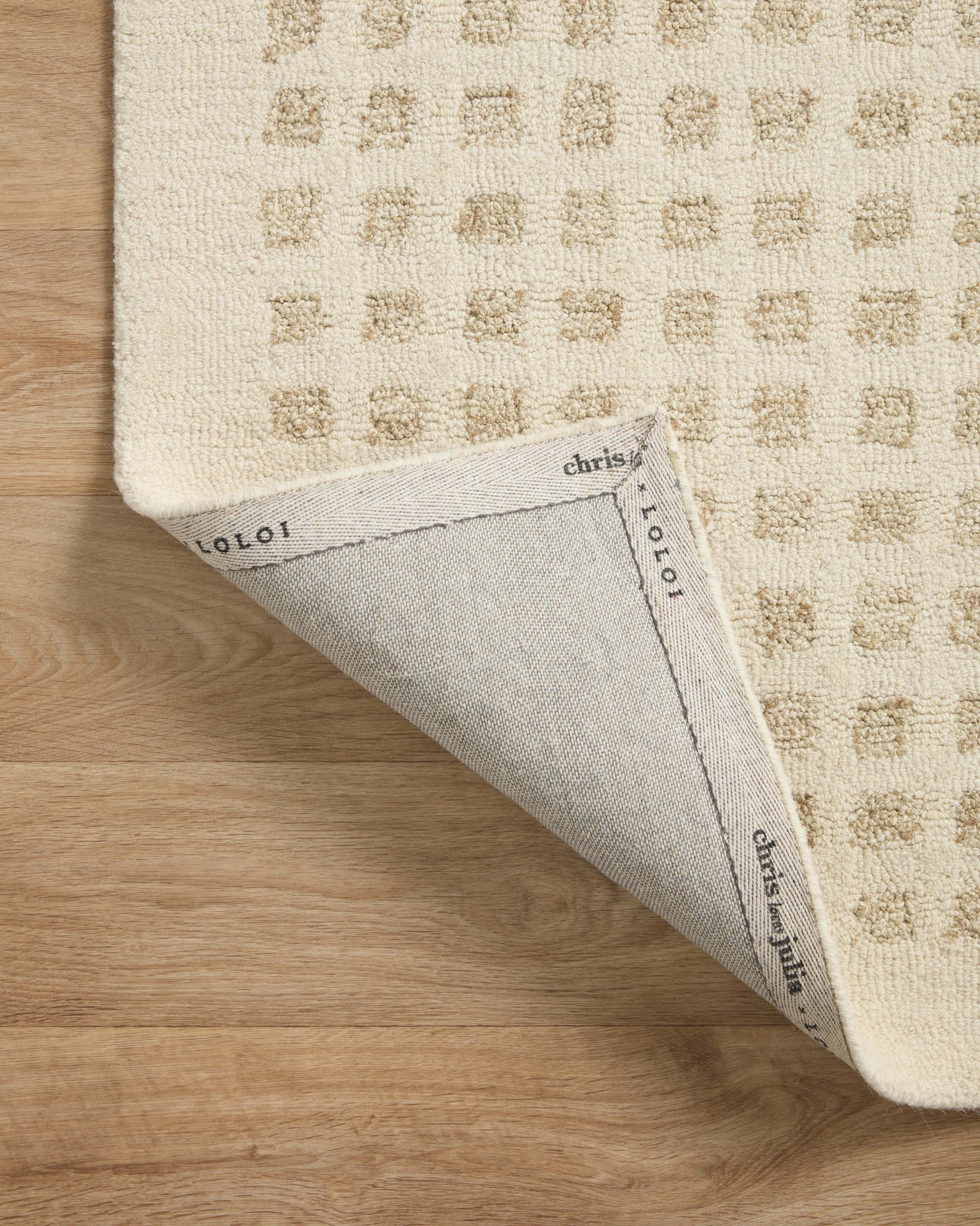 Polly Ivory / Natural shown from a different angle to reveal its pattern.