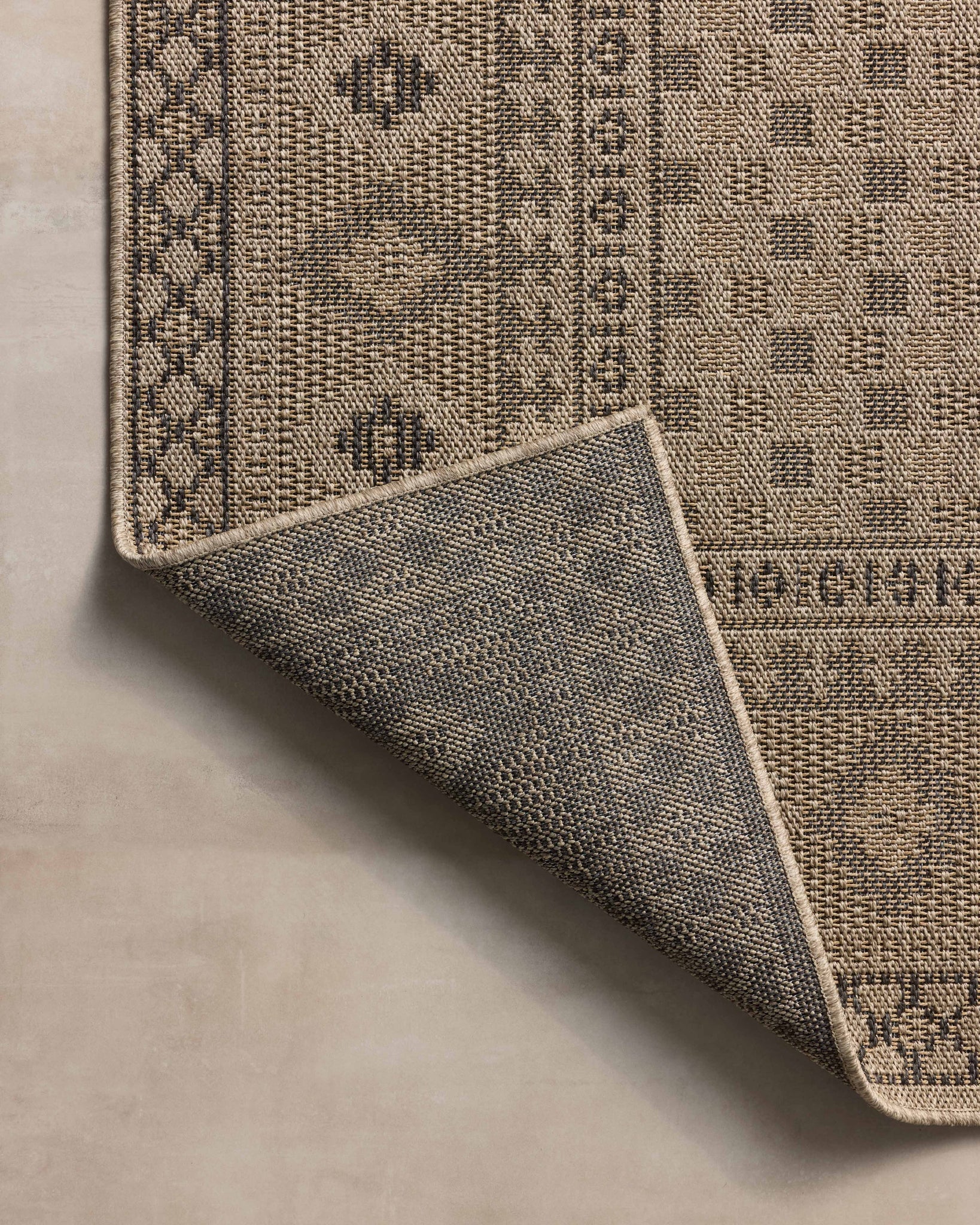 Providence Dove / Charcoal shown from a different angle to reveal its pattern.