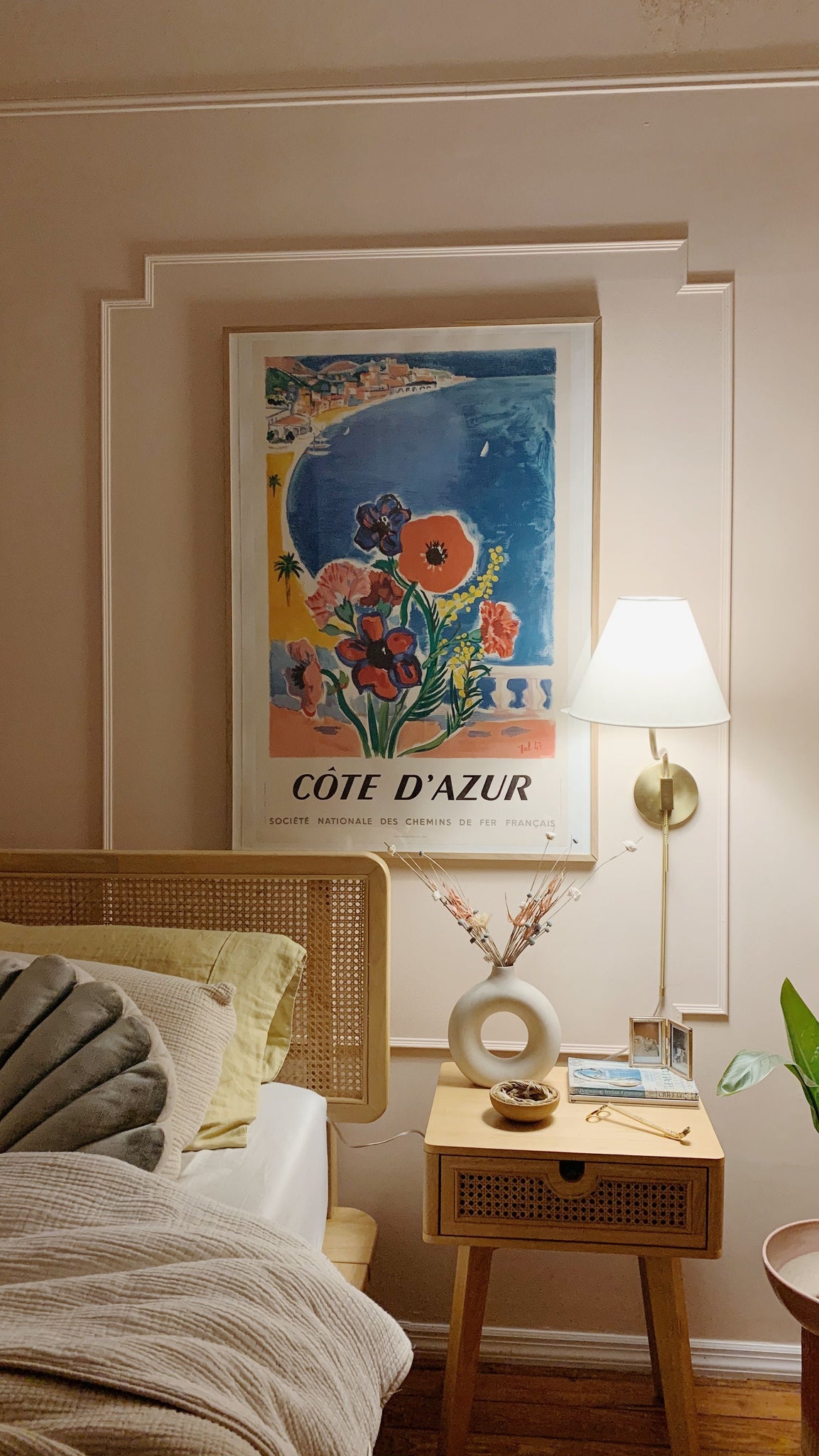 Patti Plug-In Sconce - Lifestyle [HL240101-AGB]