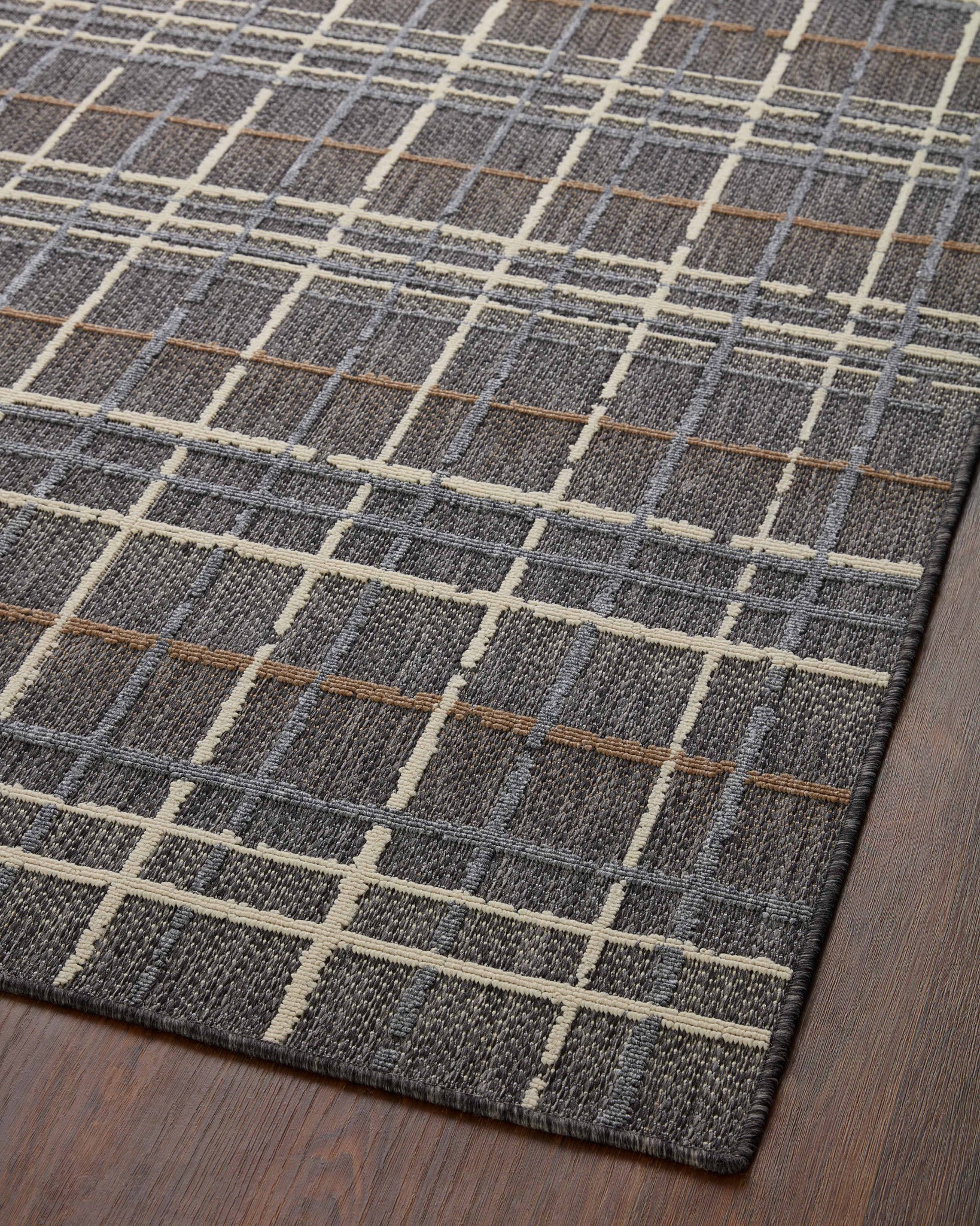Rainier Charcoal / Multi shown from a different angle to reveal its pattern.