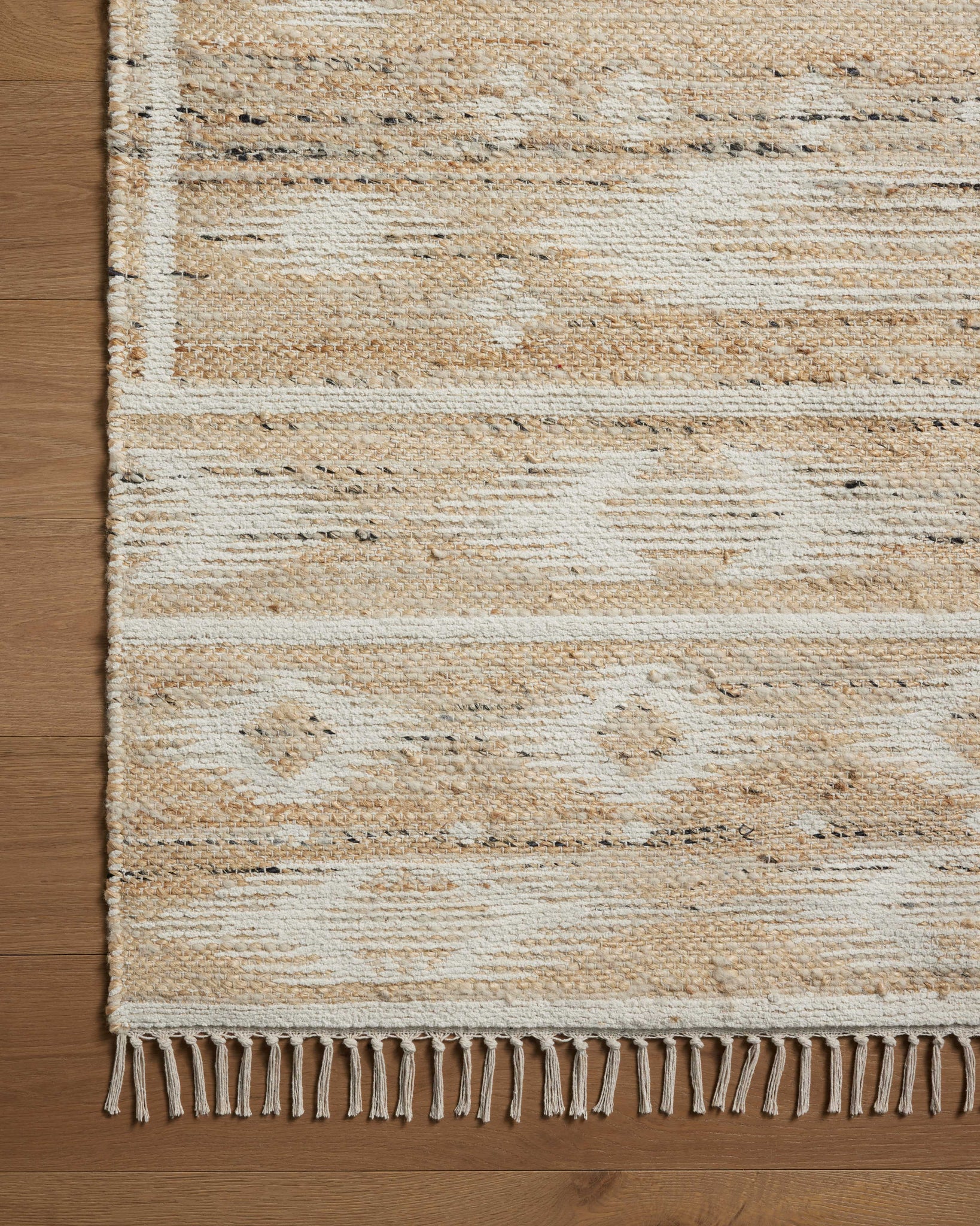 Rivers Natural / Ivory shown from a different angle to reveal its pattern.