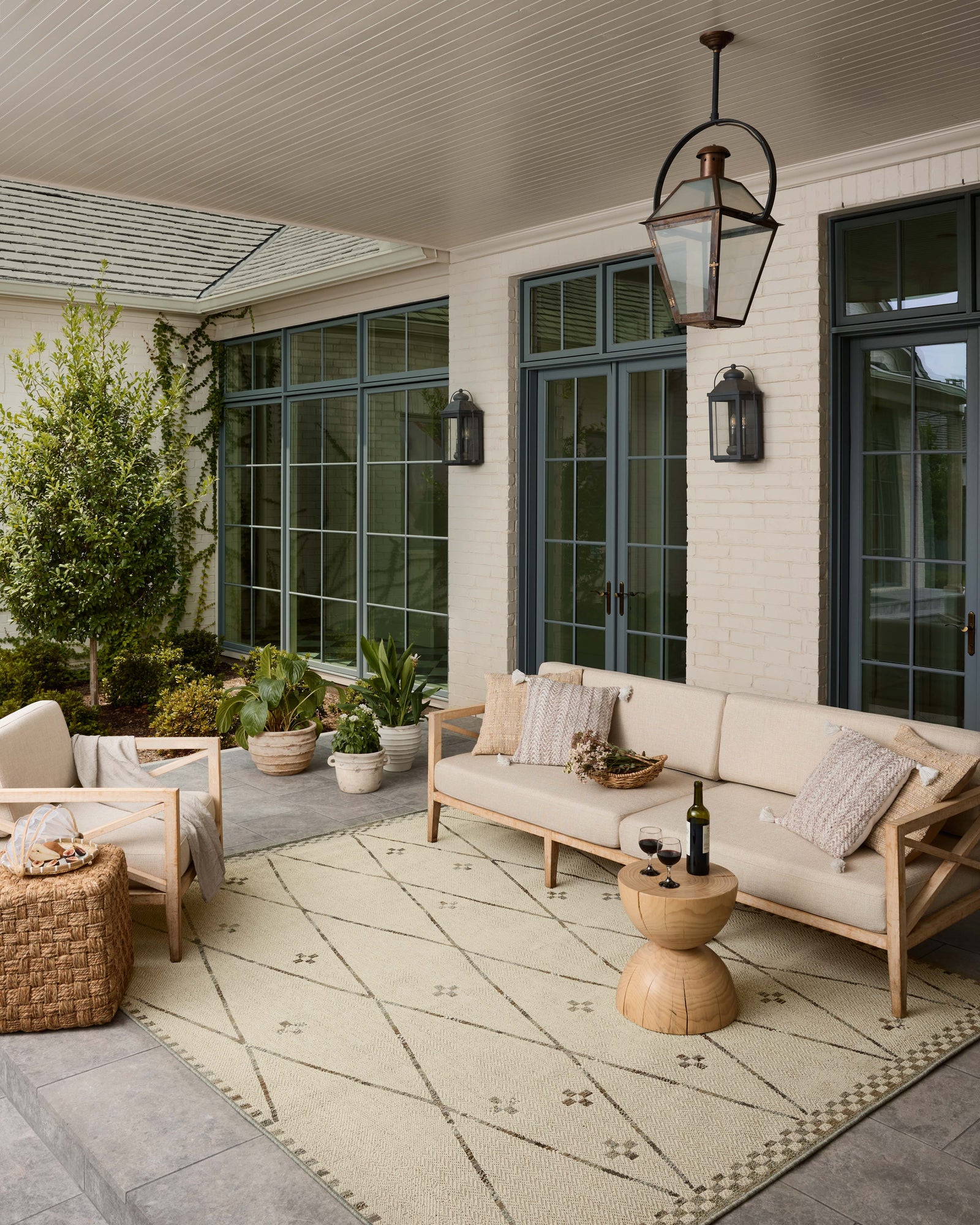 Saylor Ivory / Pebble — a Loloi rug at Laurie Yapp Home.