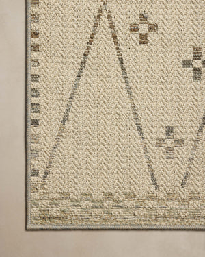 Saylor Ivory / Pebble shown from a different angle to reveal its pattern.