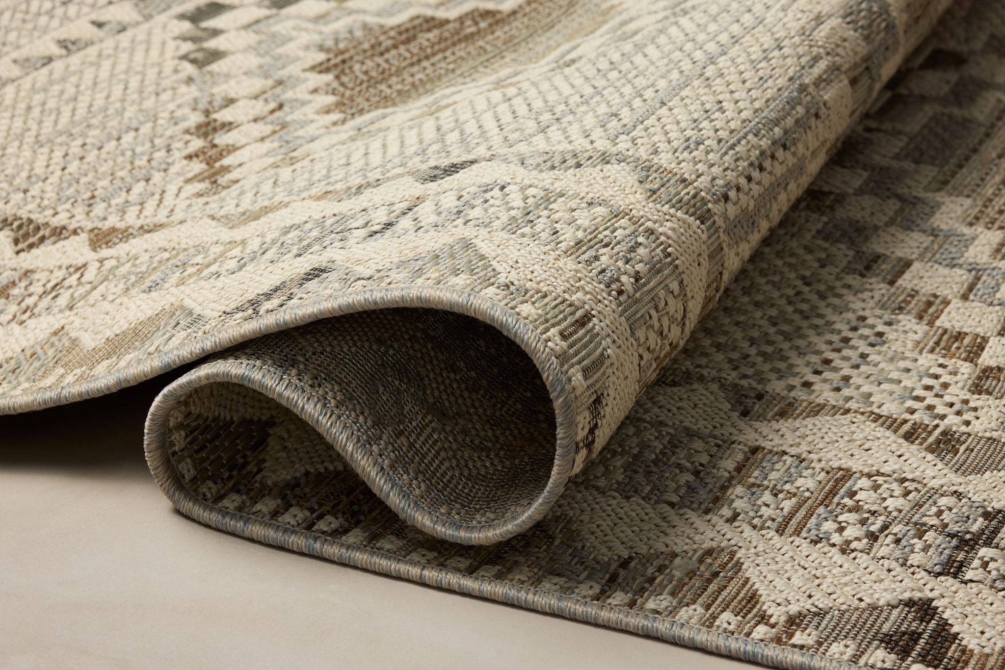 Saylor Ivory / Granite shown from another angle.