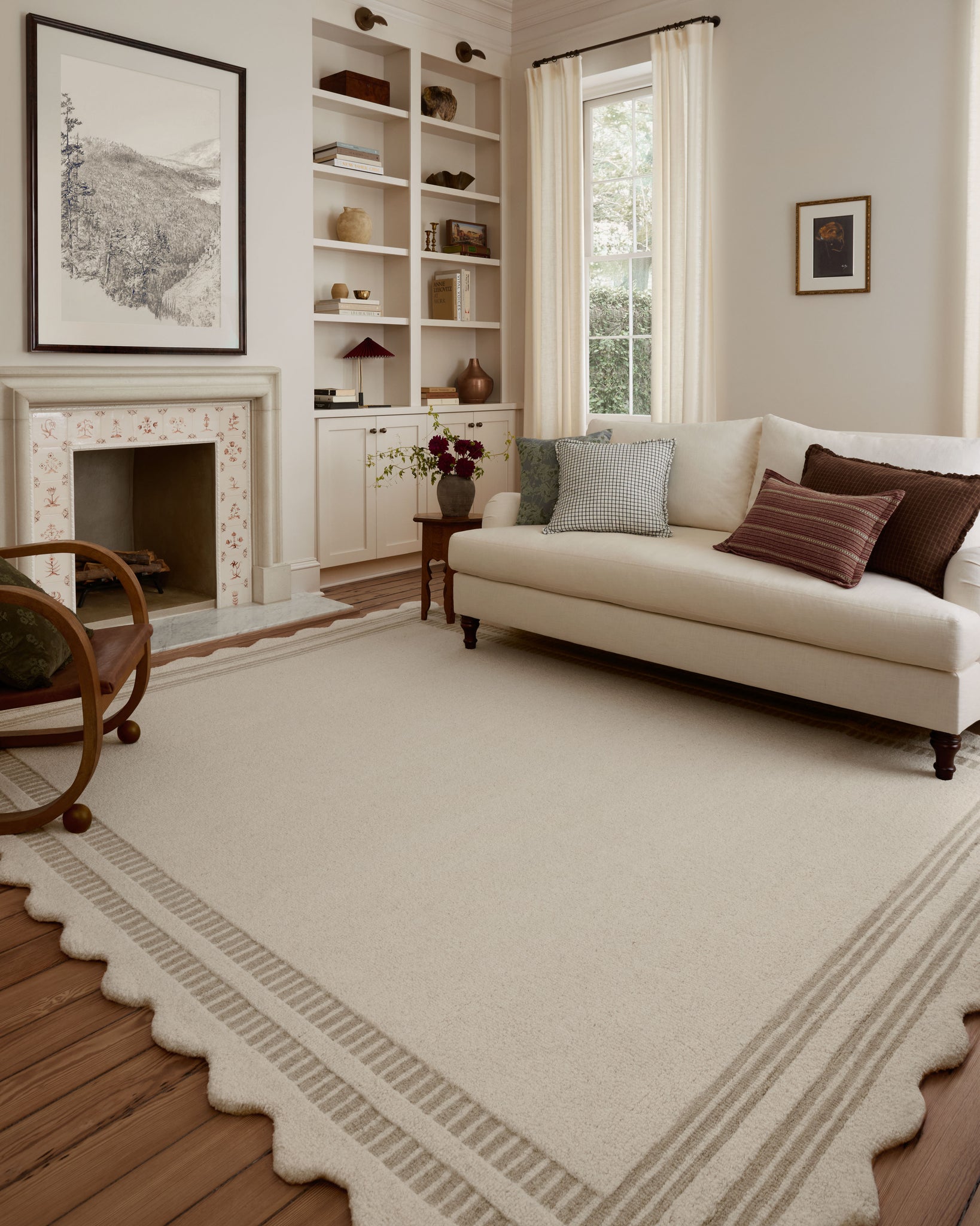 Scottie Ivory / Grey shown from a different angle to reveal its pattern.