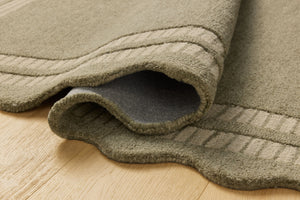 Scottie Olive / Pebble shown from a different angle to reveal its pattern.