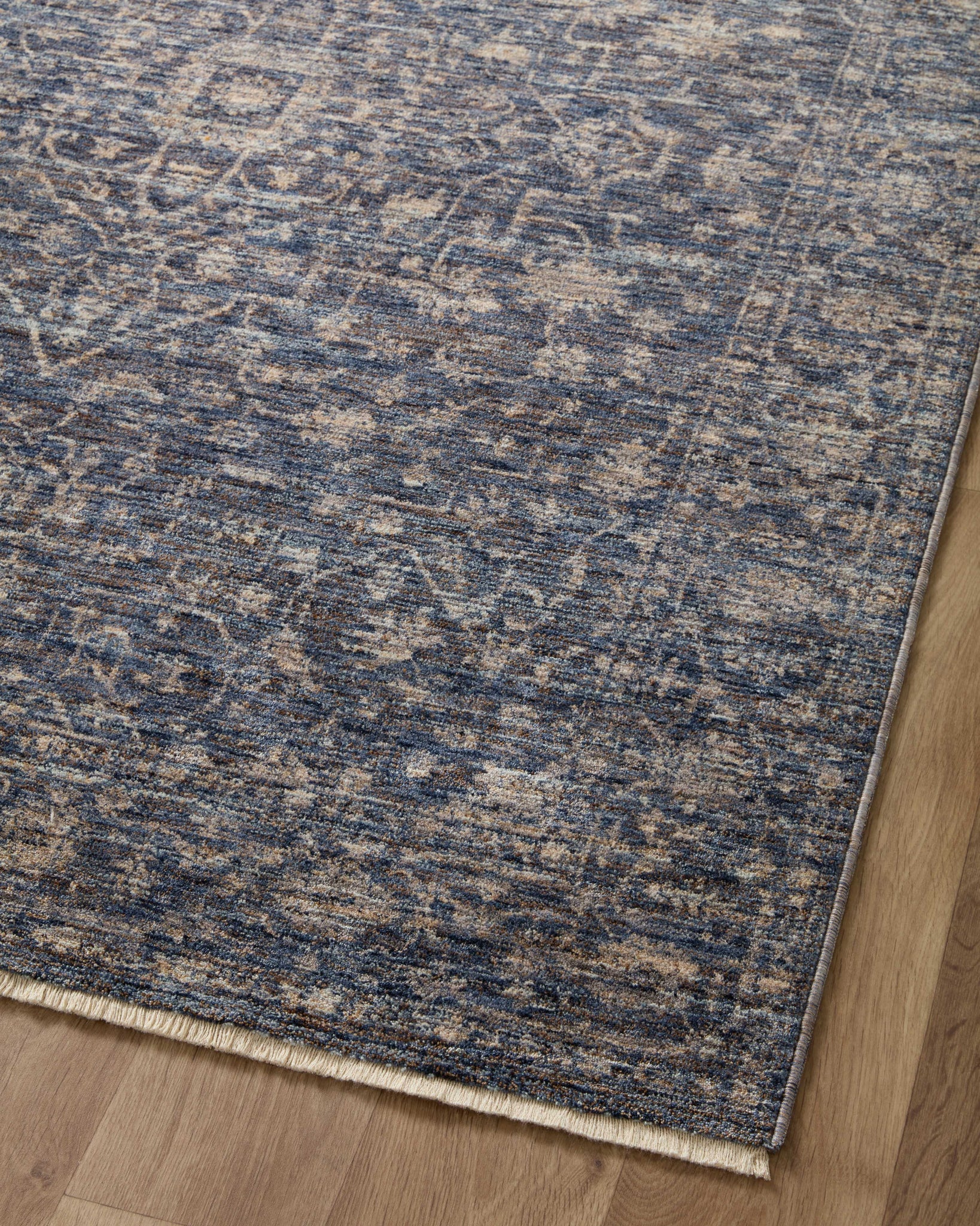 Sorrento Midnight / Natural shown from a different angle to reveal its pattern.