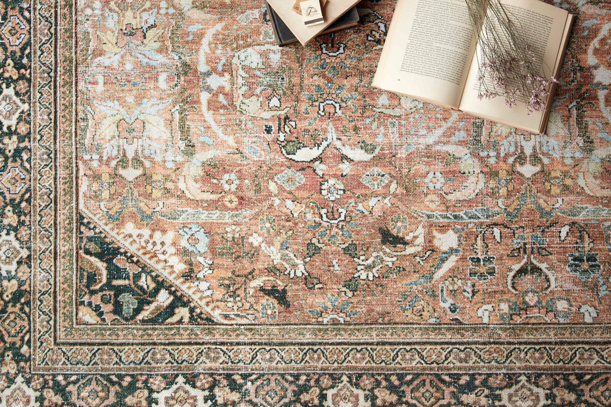 Wynter Auburn / Multi shown from a different angle to reveal its pattern.