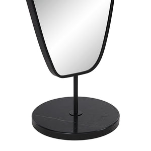 Arlon shown from the front to reveal the frame profile.