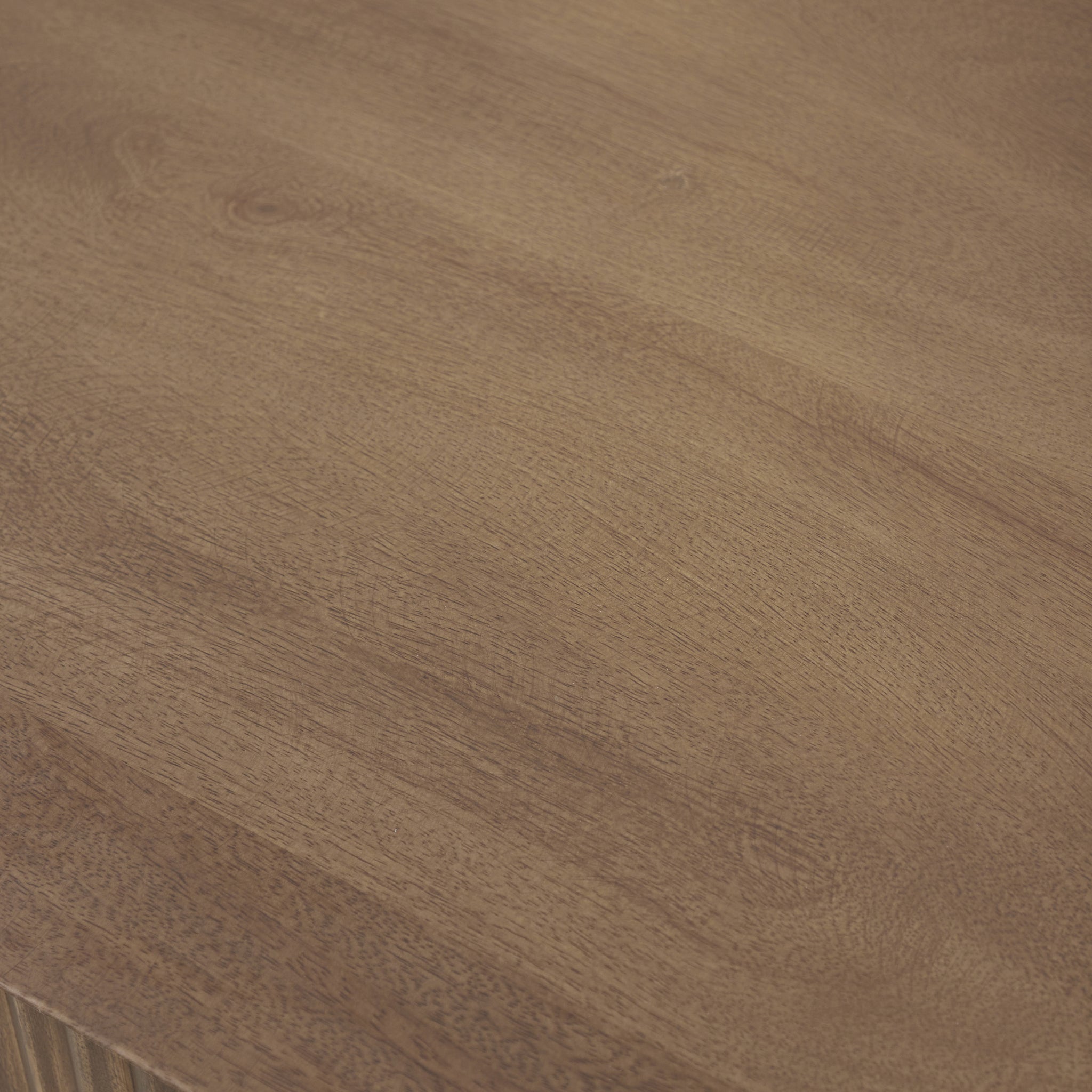 Close-up of the Jaime side table's wood surface, highlighting its natural grain.